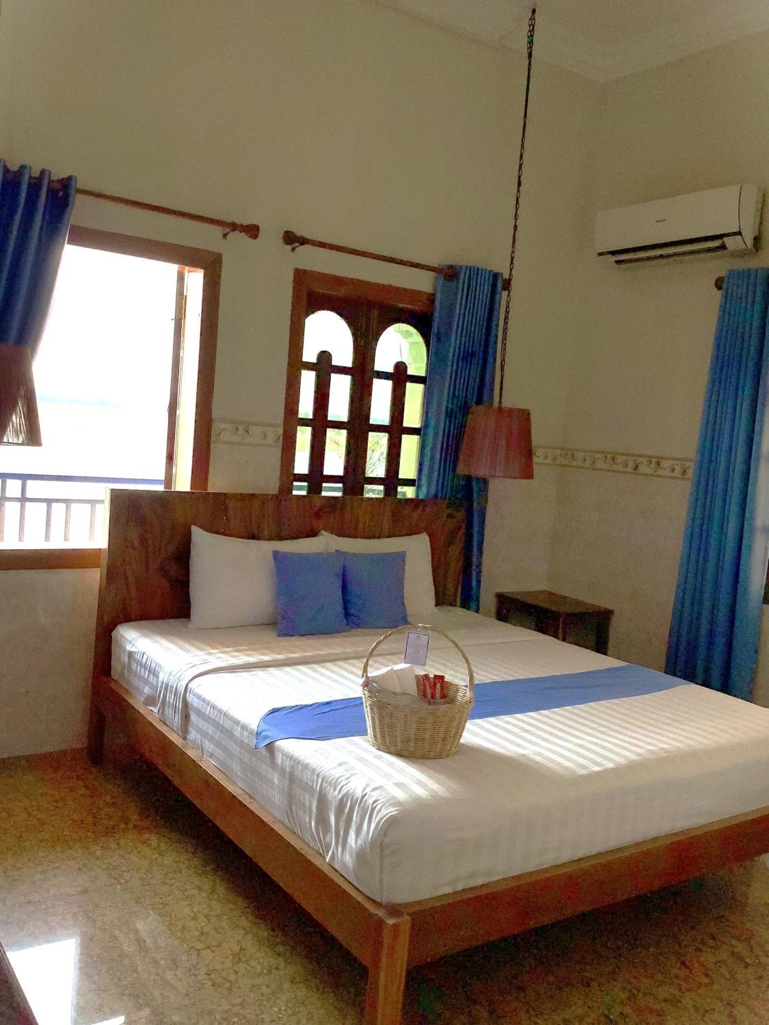 Le Tonle Hotel Kratyeh Kültér fotó