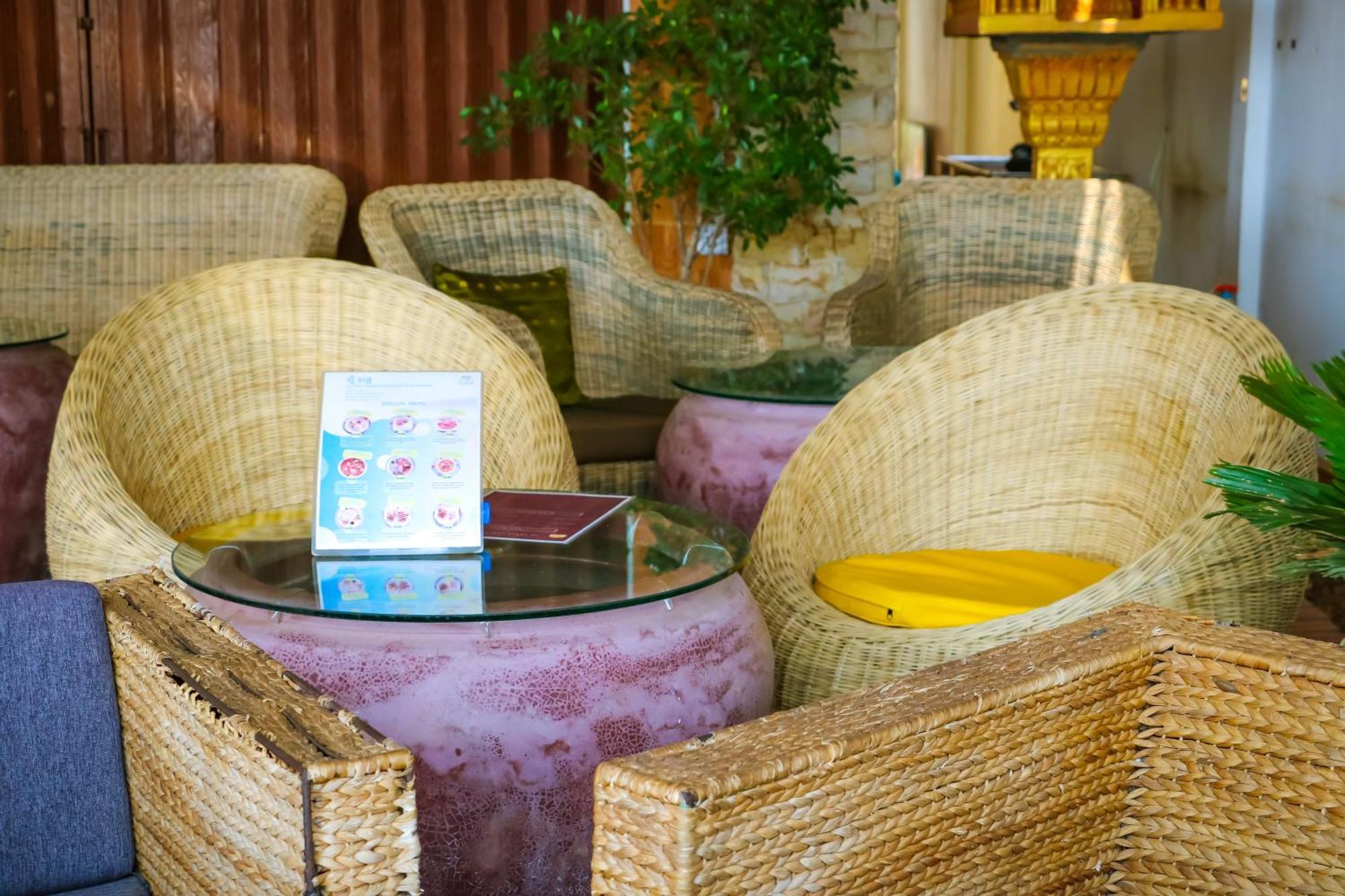 Le Tonle Hotel Kratyeh Kültér fotó