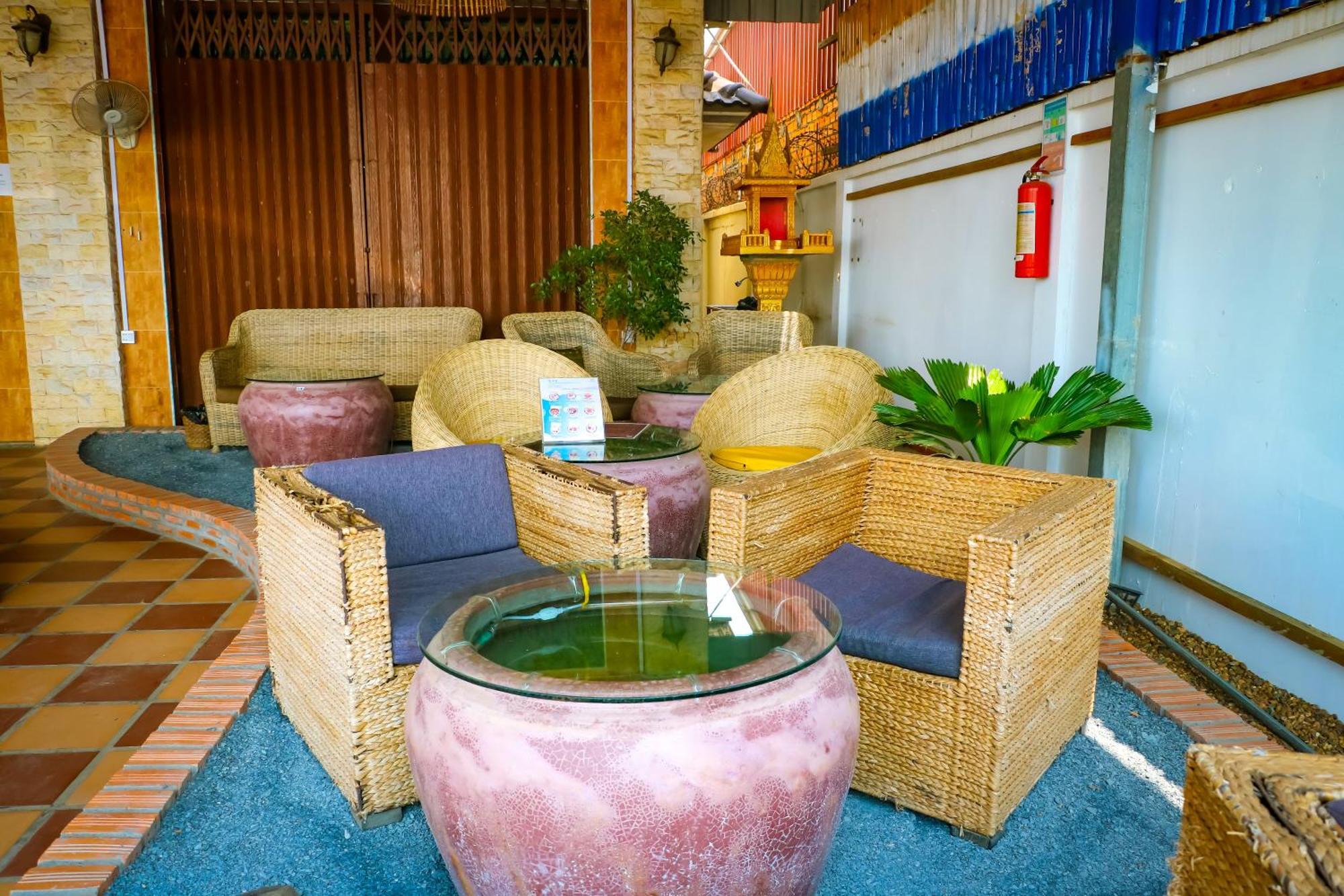 Le Tonle Hotel Kratyeh Kültér fotó